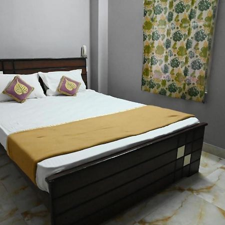 Sathya Guest House Tiruvannāmalai Esterno foto